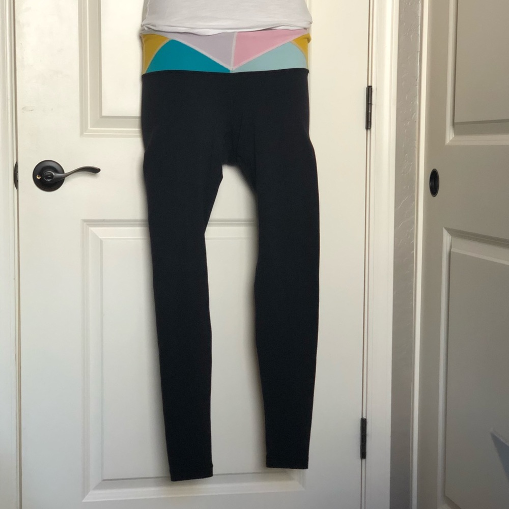 Lululemon color block leggings Sz 4